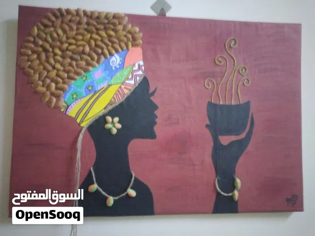 لوحه 3d من خامات الطبيعة لسيدة تحمل فنجان من القهوة المقاس 50*60 السعر قابل للتفاوض.