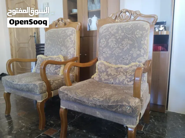 طقم كنب ( 7 ) مقاعد خشب زان للبيع المستعجل