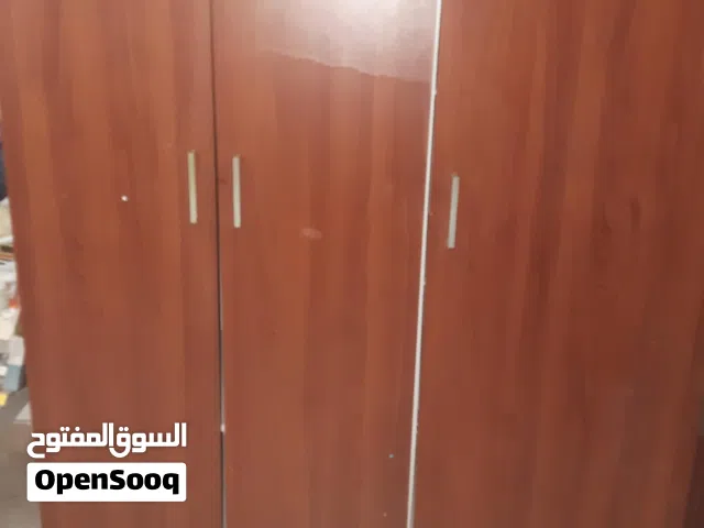 دولاب او خزانه ملابس