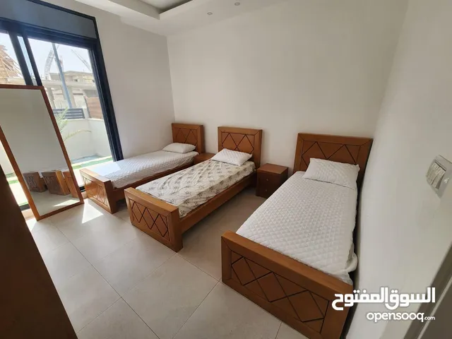 فيلا للبيع بغرض السفر (بوابة اريحا)