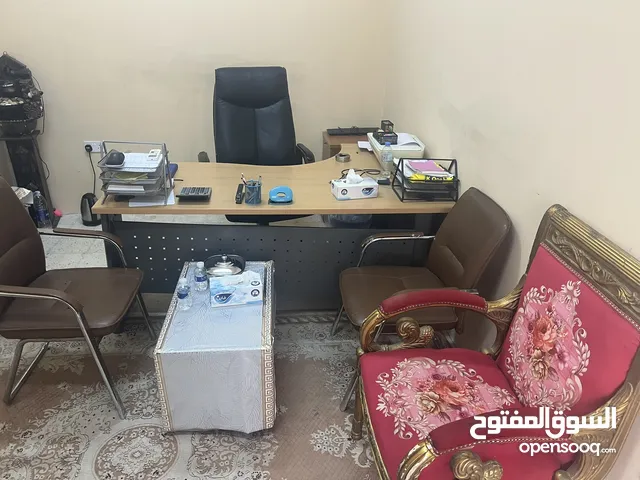 مكتب للبيع