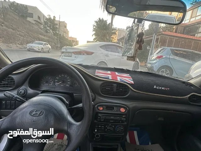 هونداي اكسنت موديل 1997 جير عادي فحص ماتور 1600 فحص ميكانيك وبودي فل مطلوب 2800 قابل للتفاوض