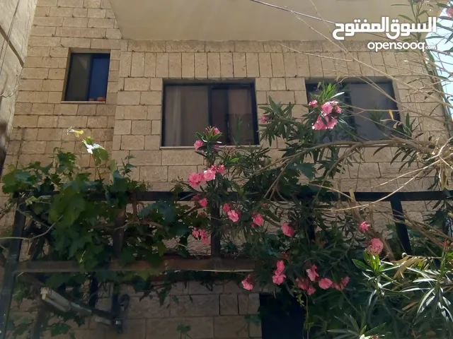 90 m2 2 Bedrooms Apartments for Rent in Zarqa Al Autostrad