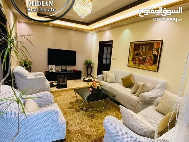 230m2 4 Bedrooms Apartments for Sale in Amman Um El Summaq
