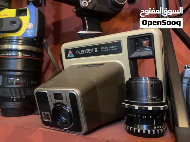 مجموعة كاميرات قديمة أنتيكة وديكور