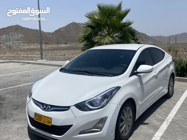 Hyundai Elantra 2016 in Al Dakhiliya