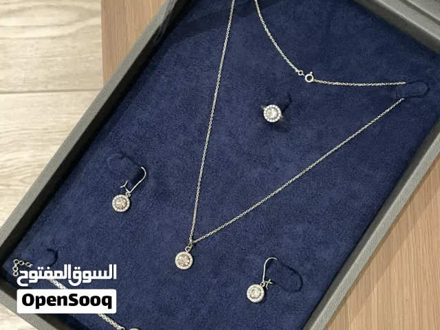 طقم فضة 925 أنيق 4 قطع مع العلبة