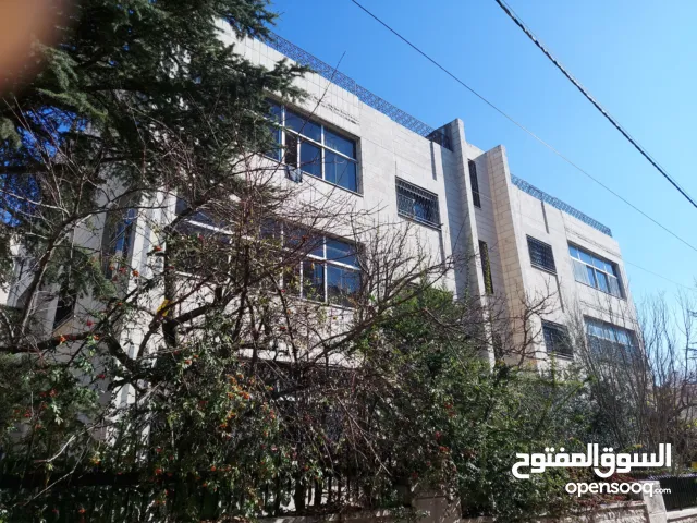 شقة للبيع طابق ثاني  المساحة 185متر