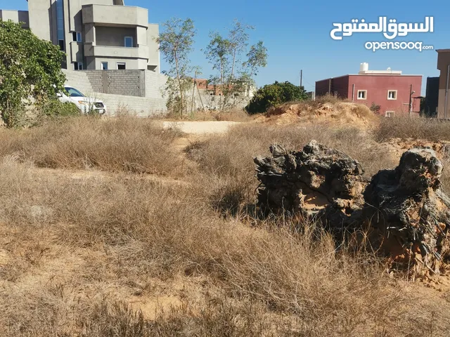 بسعر 780 للمتر جهة 4 شوارع الكهربا تتقسم بالقرب من ريسي جيران الله يبارك