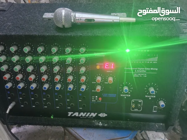 صوتيات للبيع ثلاث سماعات كبيره مع الجهاز مع الاقط