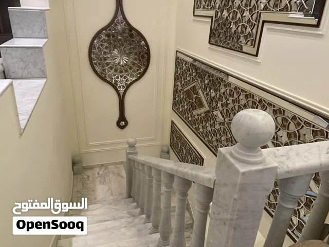 400 m2 4 Bedrooms Apartments for Rent in Amman Deir Ghbar
