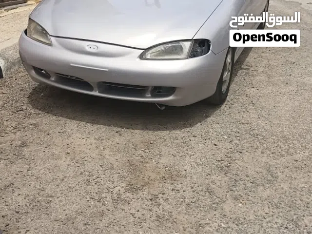 1995 هيونداي افانتي Standard