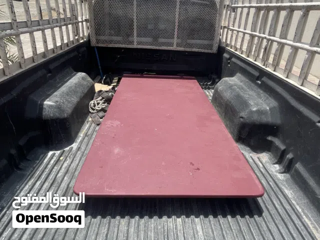 طاوله و كرسي مكتب في حاله ممتازه
