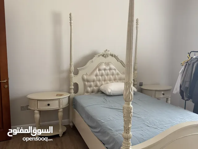 سرير قياس 140
