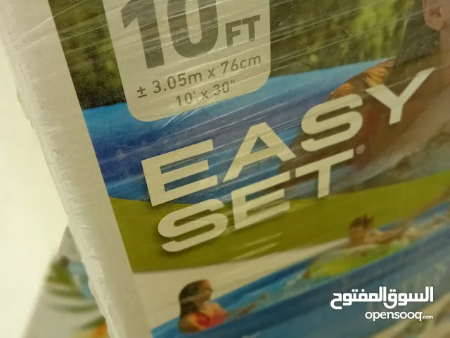 حوض مائي مساحته 3 متر ×76