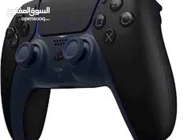 يد بلايستيشن 5 سوداء شبه الأصلية مستعملة بحالة ممتازة جداً، أداء عالي وسعر مناسب جداً