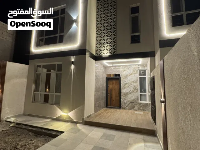 للبيع دار حديث بتصميم عصري الصالحية 4 غرف نوم 200 متر
