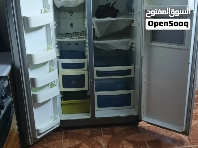 ثلاجه للبيع