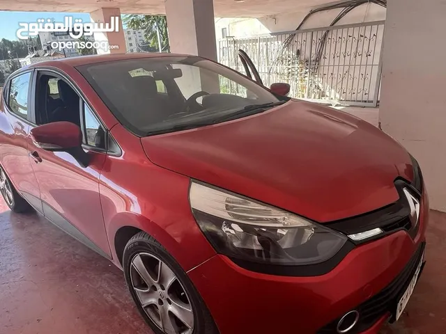Renault Clio 2016 in Ramallah and Al-Bireh