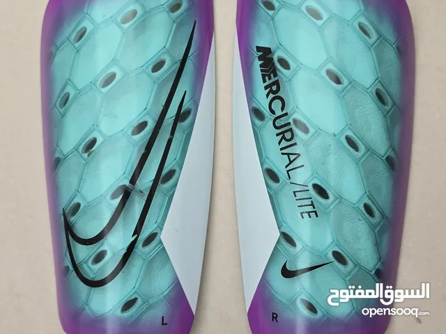 تكسرات نايك ) Mercurial Nike لكرة القدم [ غير قابل للتفاوض