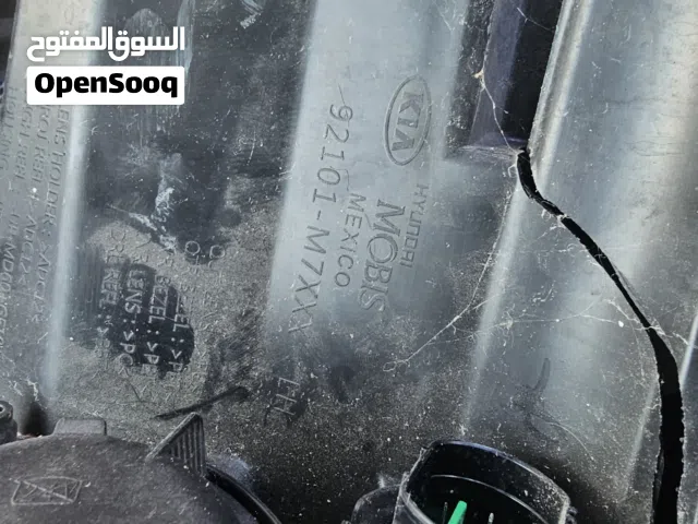 متوفر مصباح امامي كيا فورتي