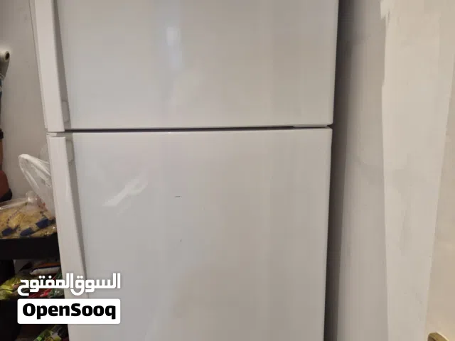 تلاجة ماركة دايو مستعمل نظيف لايعمل لانه يحتاج كومبريسور