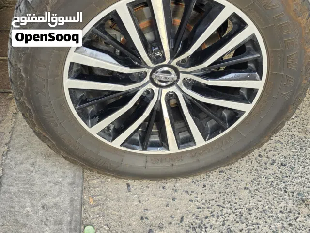 للبيع تواير حجري مقاس 20  نظاف جداااا السعر 70