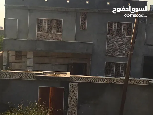 250 m2 5 Bedrooms Townhouse for Sale in Tripoli Wadi Al-Rabi