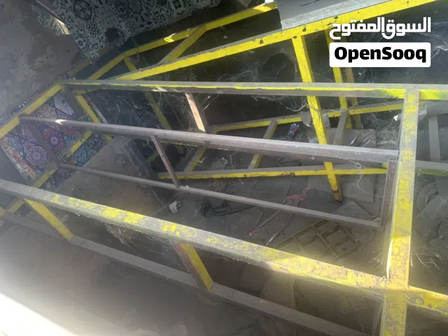 اغراض مطعم وكافية للبيع