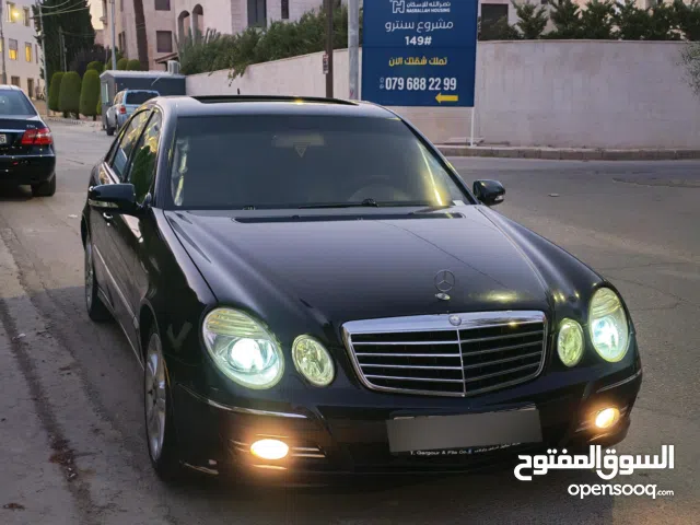 مرسيدس بنز الفئة E E200 موديل 2007 مستعملة بحالة ممتازة مع مواصفات أوروبية