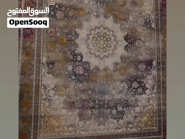 3 زوالي ايرانية 700 شانة درجة اولى  قياس  3 ×4 2×3 1×4 مستعمل لمدة اسبوع علمود مناسبة  بعدها جديدة