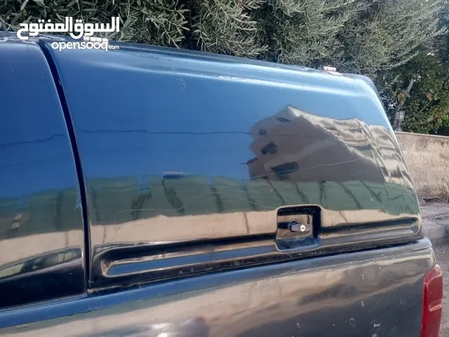 غرفة نيسان نيڤارا 2006