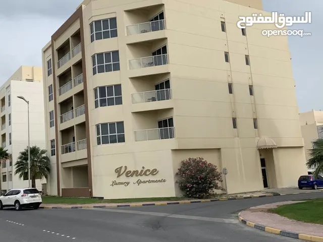 5+ floors Building for Sale in Muharraq Amwaj Islands
