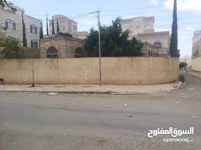 311 m2 More than 6 bedrooms Townhouse for Sale in Sana'a Haddah