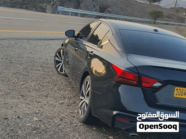 2020 Nissan Altima SR