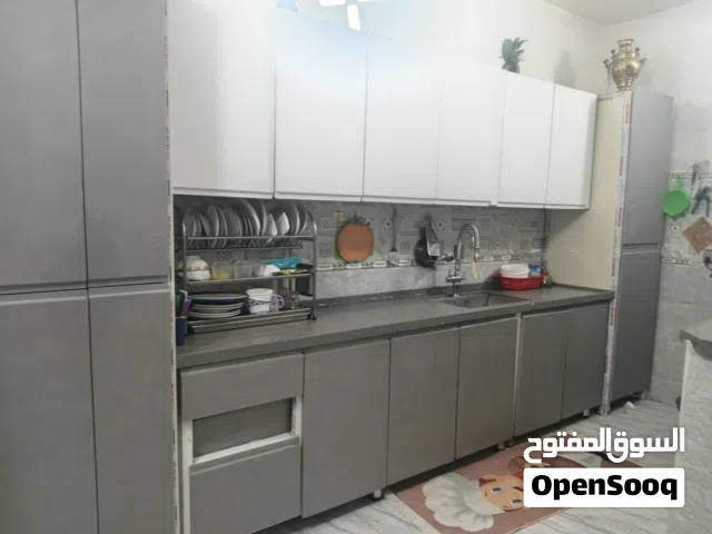 كاونتر تزكام اج دي اف الداخل المنيوم الطول 4 امتار و20 سم العنوان ؟ بجميله اي ضرر ما بي