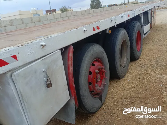 سطحه للبيع