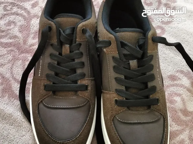 42 Sport Shoes in Irbid