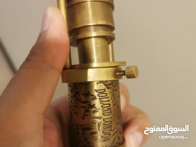 عصا/ عكاز مشي من النحاس المنقوش مزودة بمنظار وبوصلة