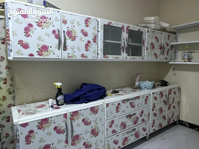 اثاث مستخدم للبيع