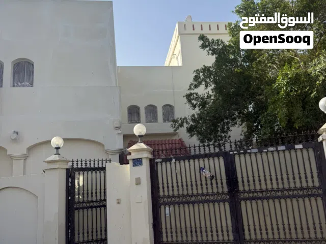 فرصه ولا اروع للبيع فيلا راقيه موقع ولا اروع مقابل مجمع العاصمه مواقع نادره موجره. بعقد واحد