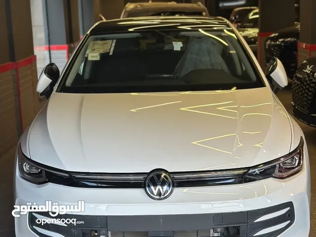 Vw golf Mk8 بويه شركة فللللللللللل مع بانوراما بحاله الوكاله