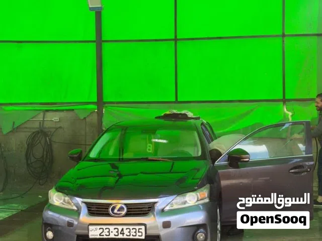 2011 لكزس CT CT 200
