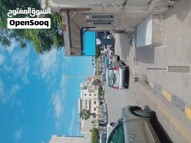 مبنى  تجاري شارع الجمهورية   للبيع