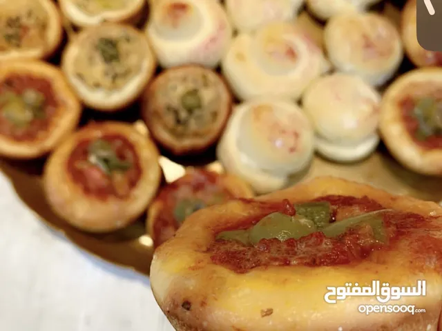 نكهة بيتنا معجنات بحشوات منوعه حسب الطلب