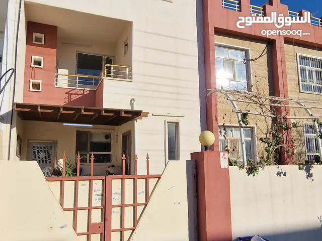 200 m2 4 Bedrooms Townhouse for Sale in Erbil Other