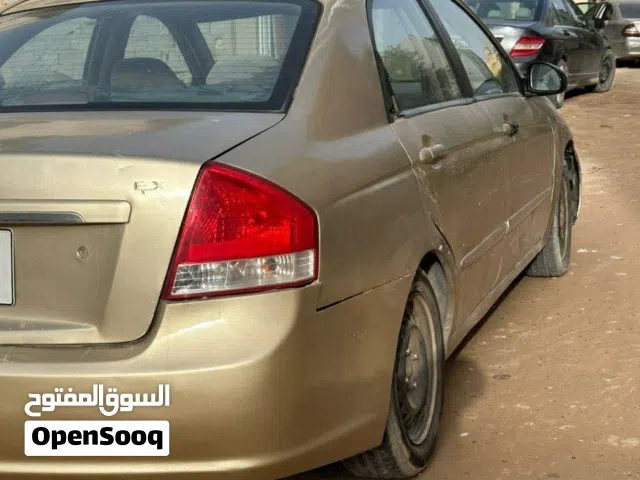 Used Kia Spectra in Tripoli