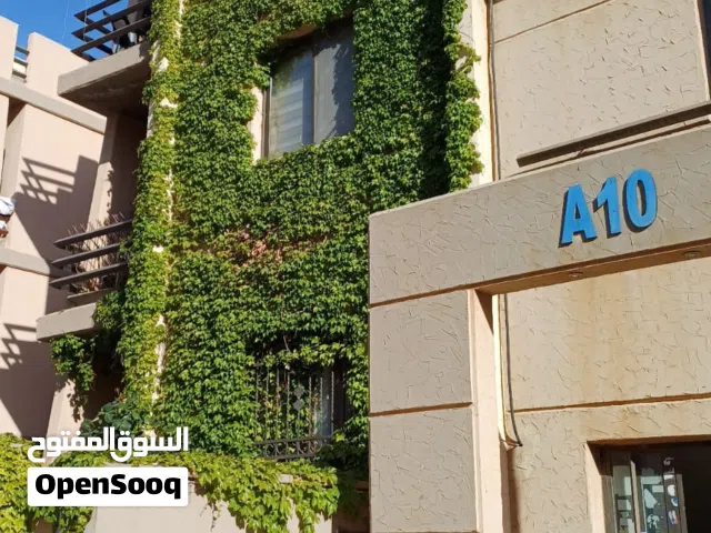 210 m2 More than 6 bedrooms Apartments for Sale in Zarqa Madinet El Sharq