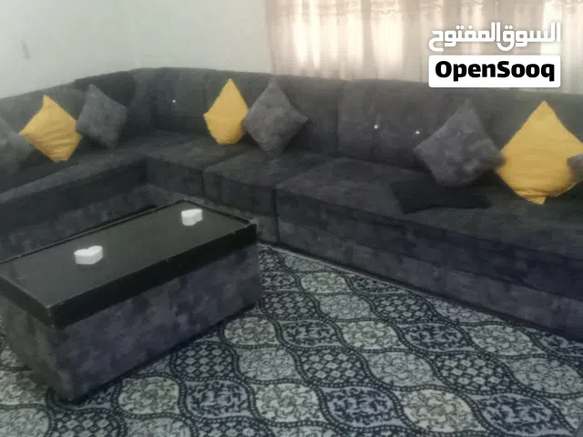 كورنر  تفصبل 10مقاعد مع بقفه الي النص