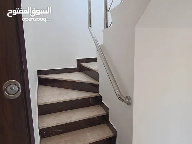 180 m2 3 Bedrooms Apartments for Sale in Amman Al Rawnaq
